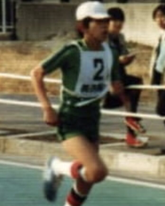 小林鷹之が学生時代にやっていたスポーツは何？